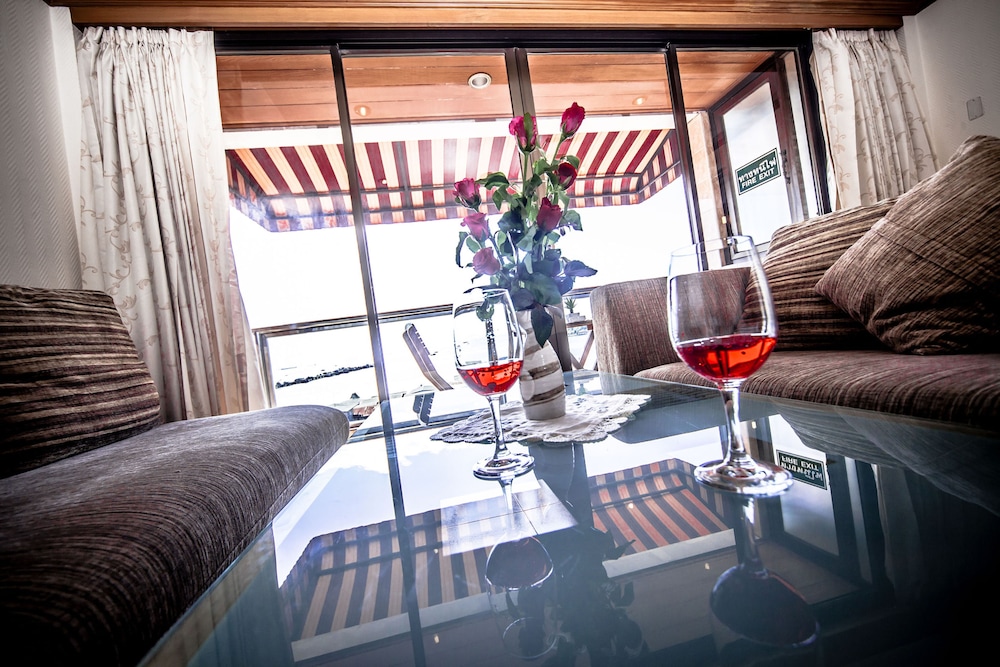 Seaview Hotel Sriracha 55/68
