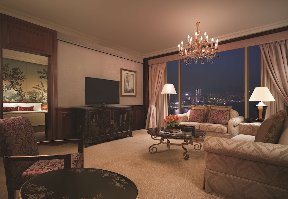 Island Shangri La Hong Kong 40/67