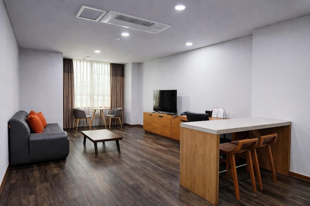 JUNIOR SUITE, STUDIO