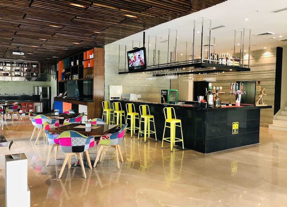 Golden Tulip Gurgaon - Sector 29 34/45