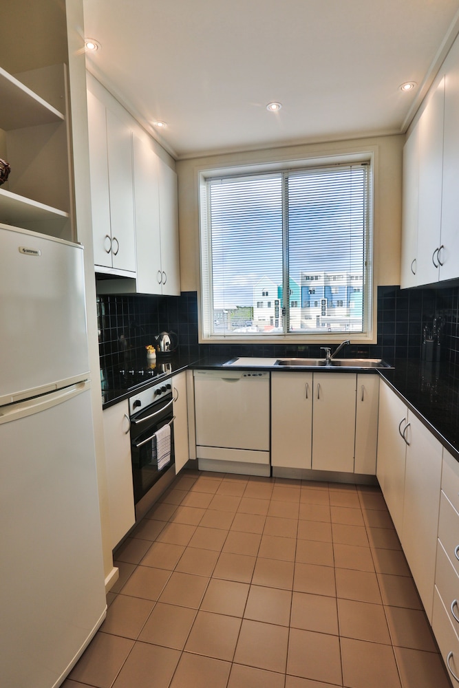 Lady Bay Resort 2/36
