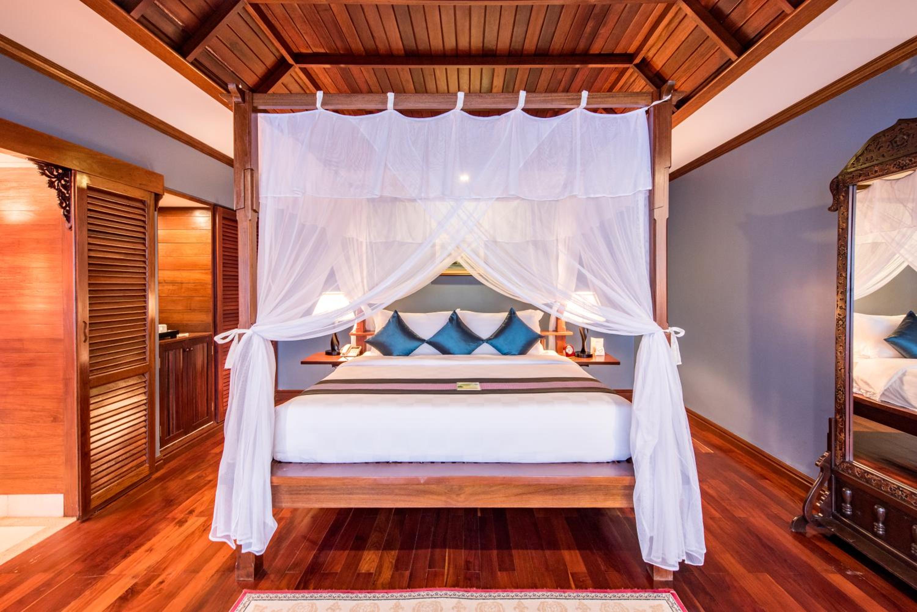 Studio, Villa, Pool Access