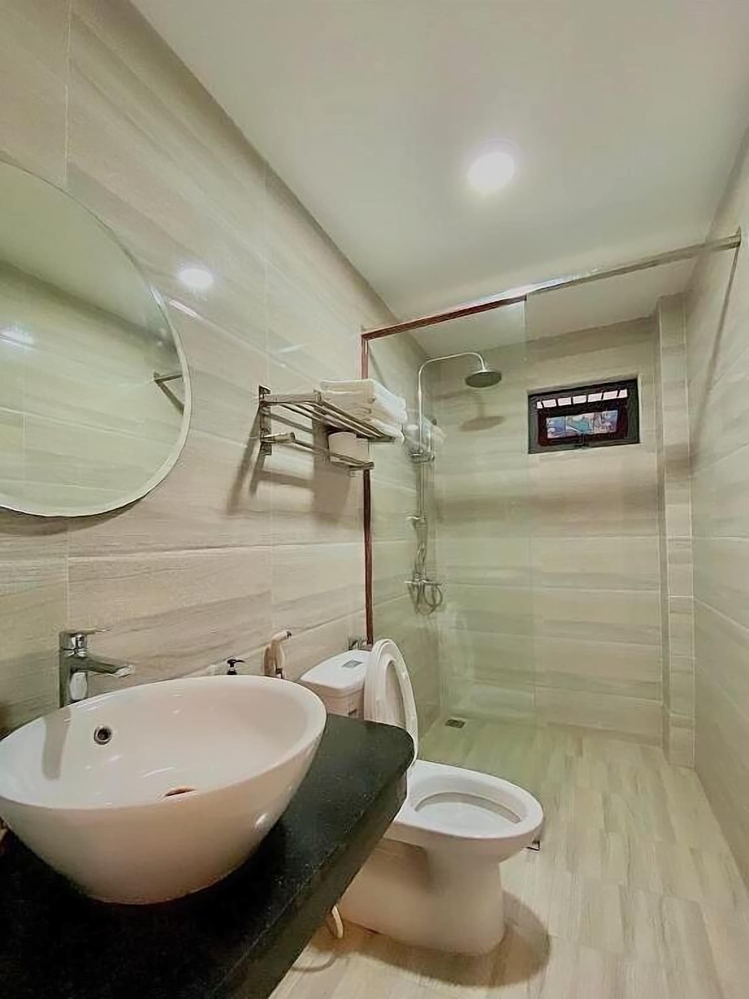 غرفة ديلوكس ثلاثية بسرير كوين وسرير فردي، Catba Oasis Bungalows - Hostel 9/9