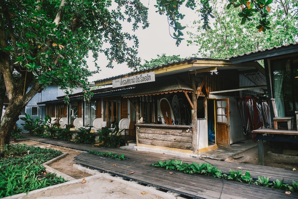 Sichon Cabana Beach Resort 73/80