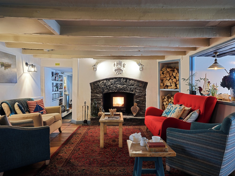 The Lugger Hotel 53/70