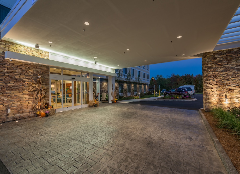 Fairfield By Marriott Inn Suites Plymouth White Mountains 34/47