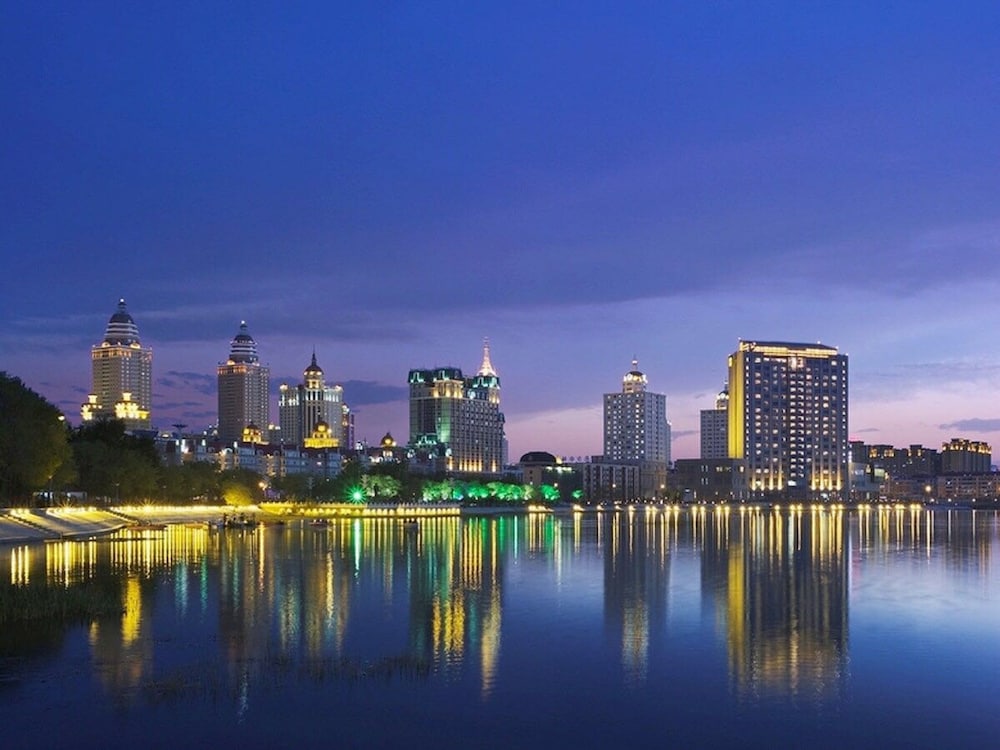 Shangri-La Manzhouli 36/39