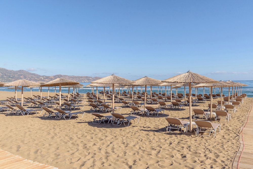 Zeus Hotels Neptuno Beach 64/69