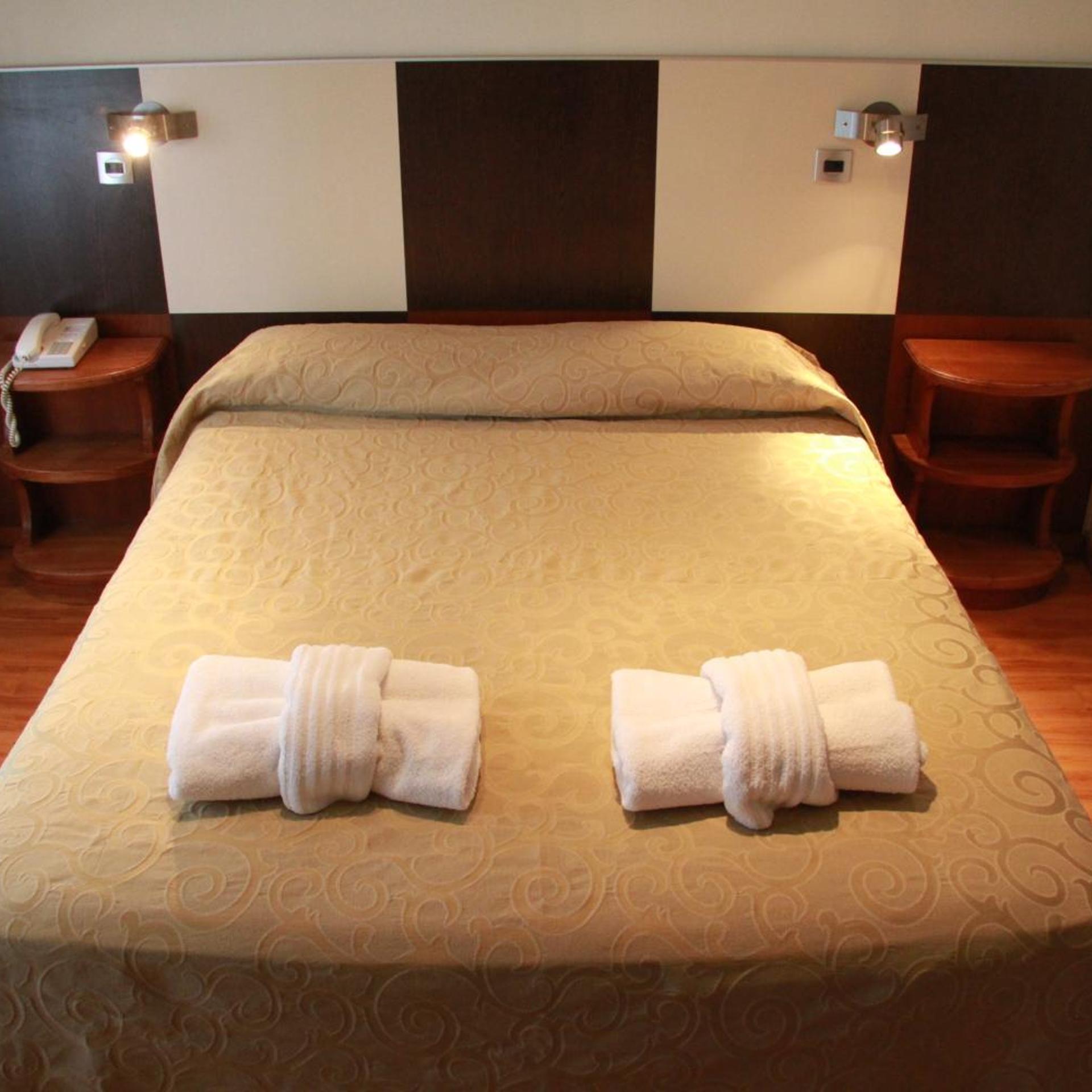 Kalton Hotel 14/28