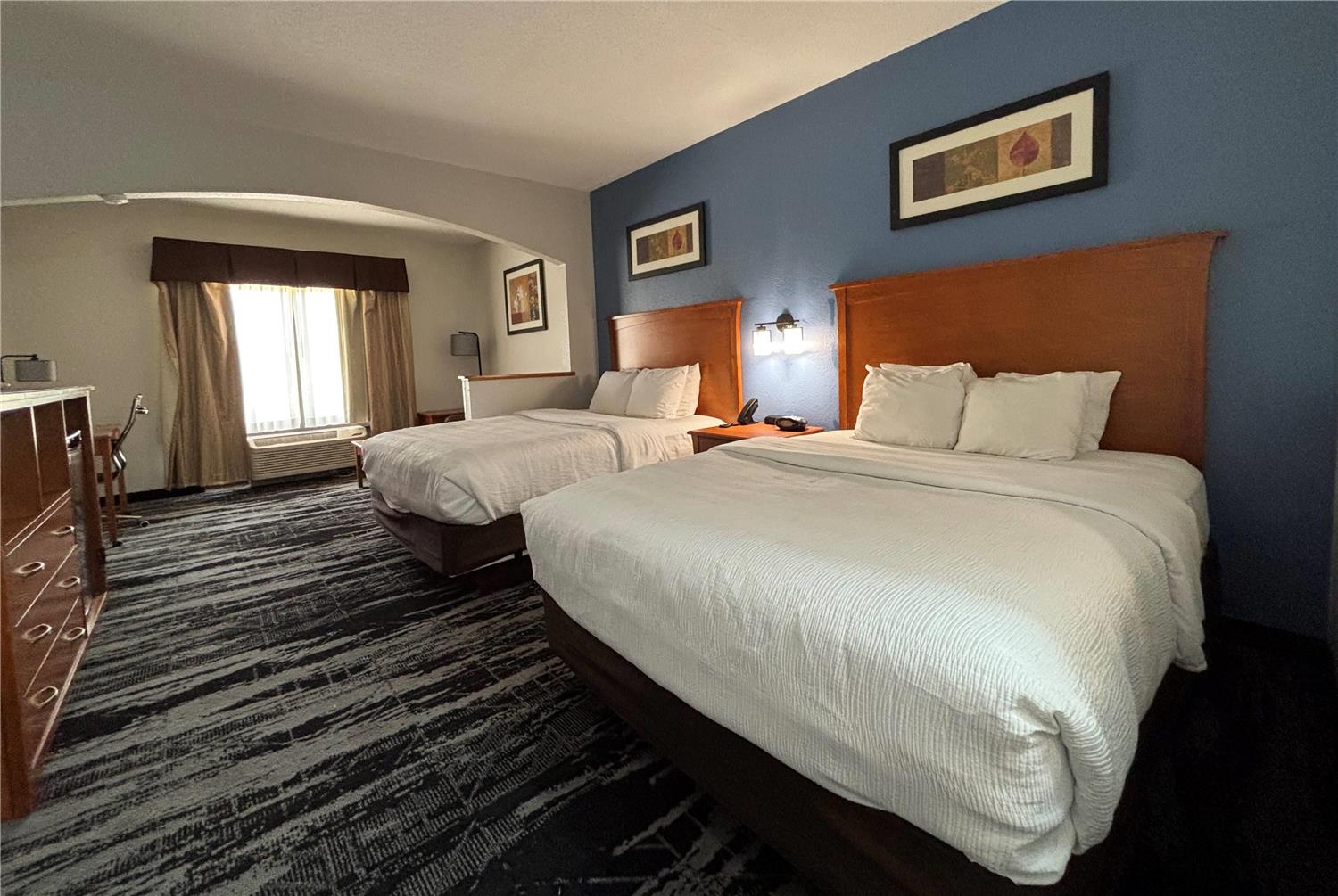 Baymont By Wyndham Marion 4/22