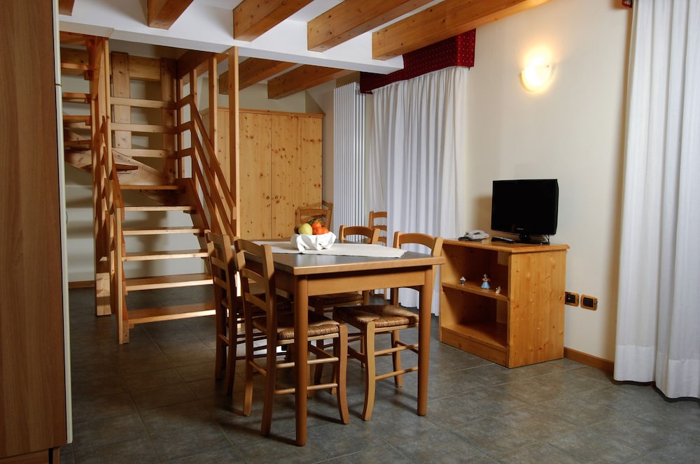 Hotel Colfosco 42/50