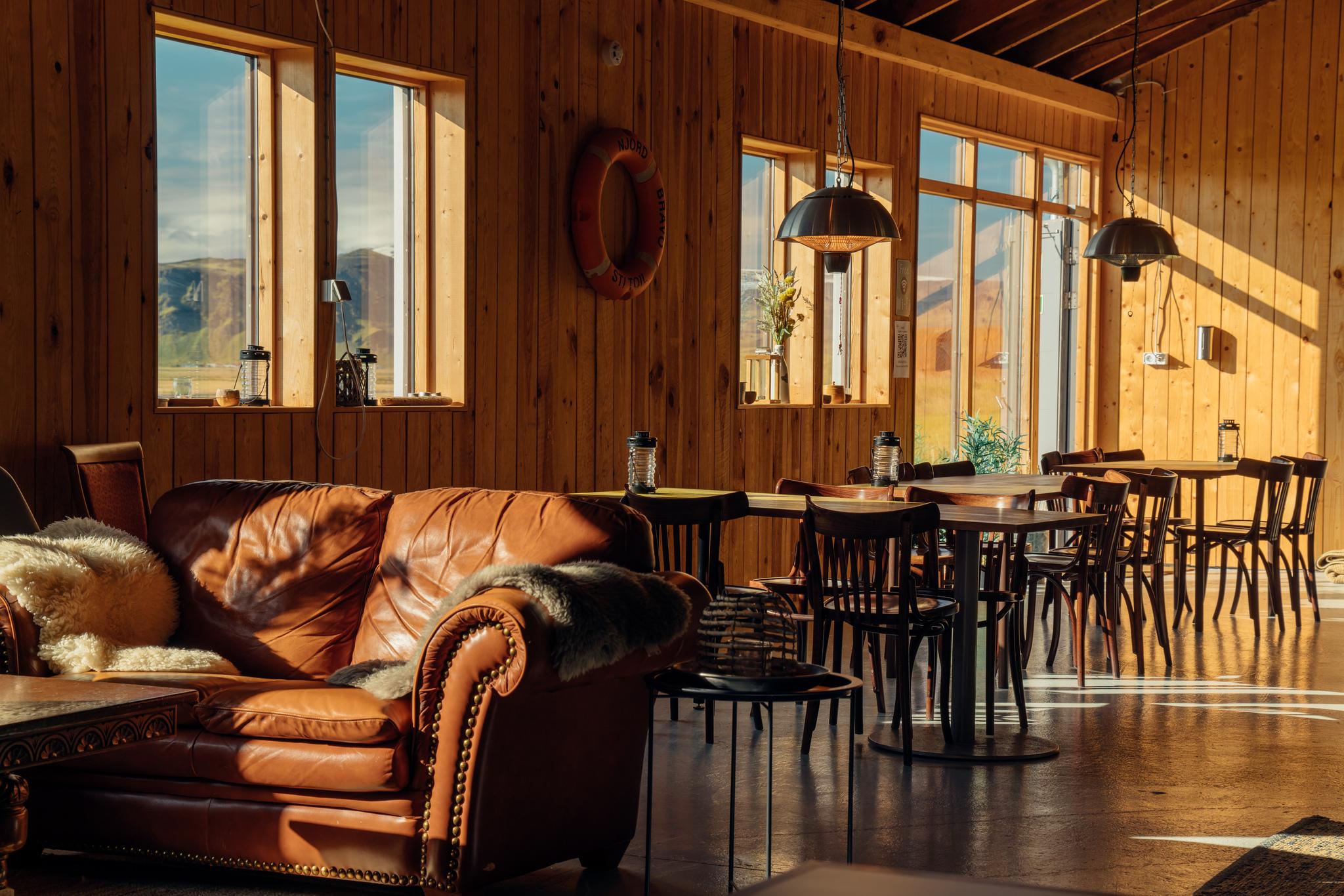 Farmhouse Lodge 13/28