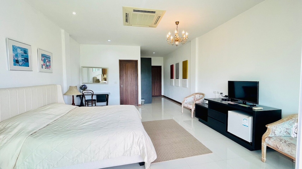 Baan Ing Khao 11/50