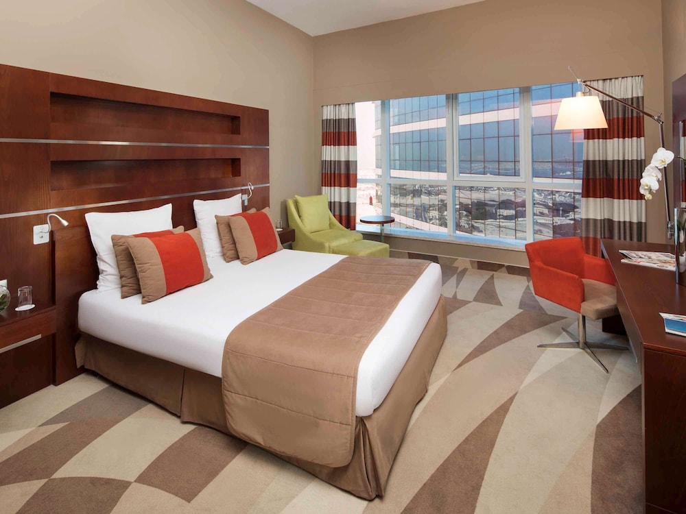 1 BEDROOM, SUITE