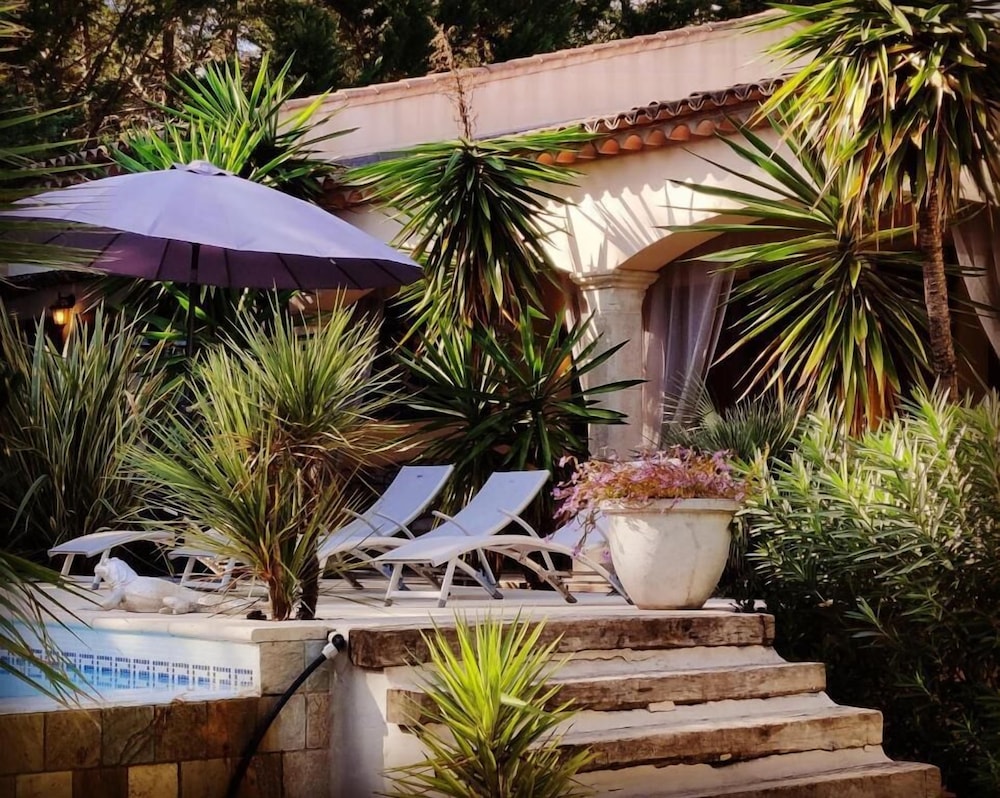 Maison Prestige Roberto Geissini 32/50