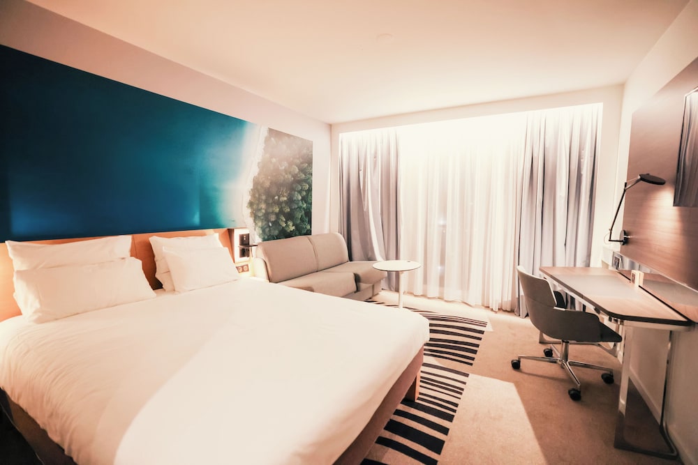 NOVOTEL LE HAVRE CENTRE GARE 24/67