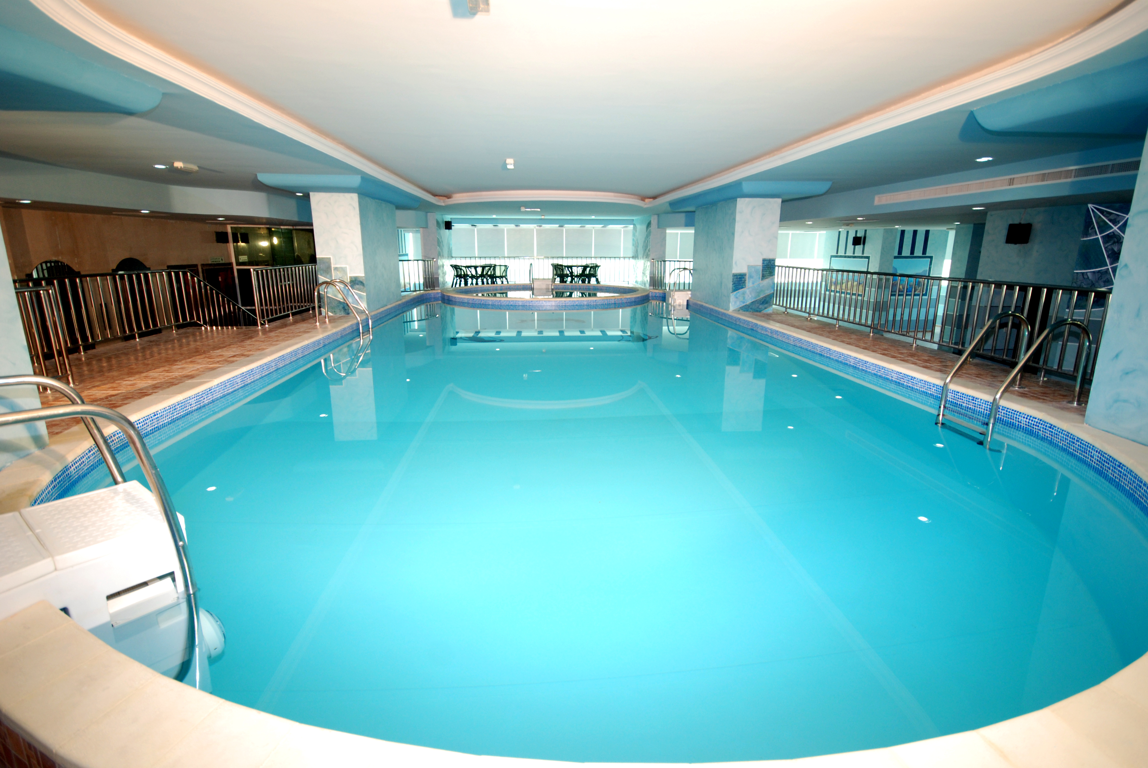 swimming pool spa