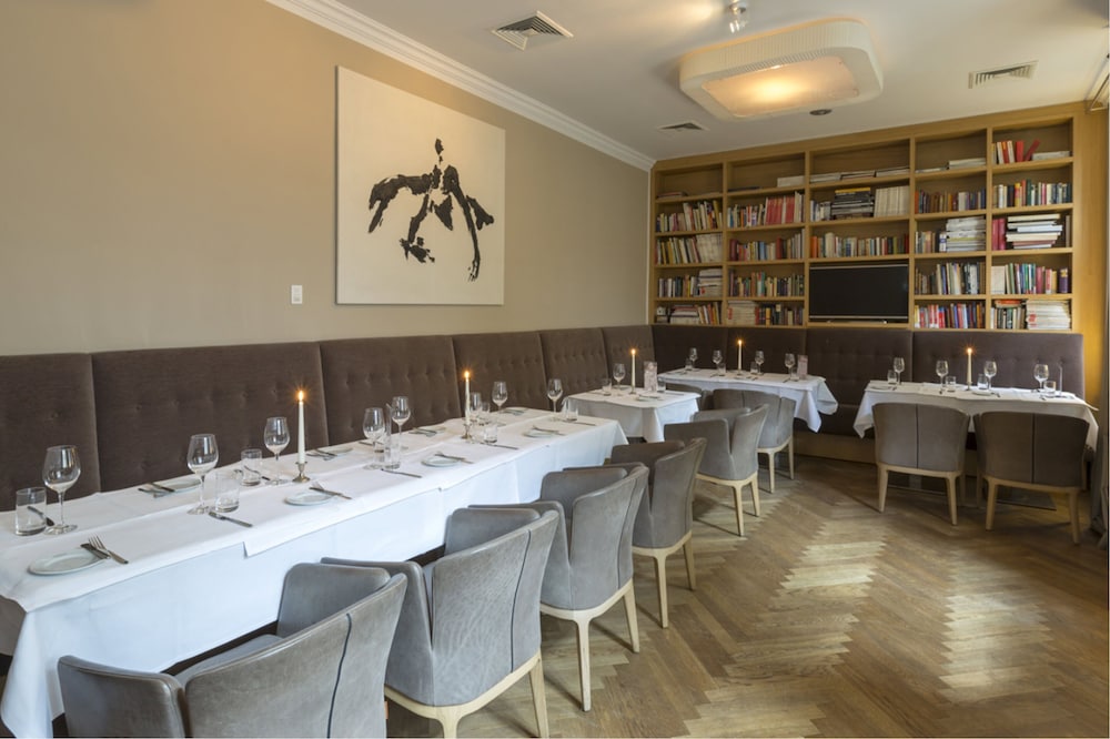 ALTERA HOTEL 27/33