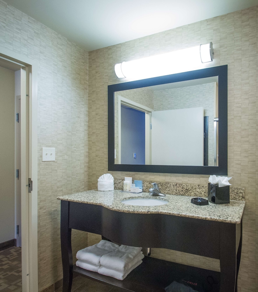 Hampton Inn Greenville, NC 69/81