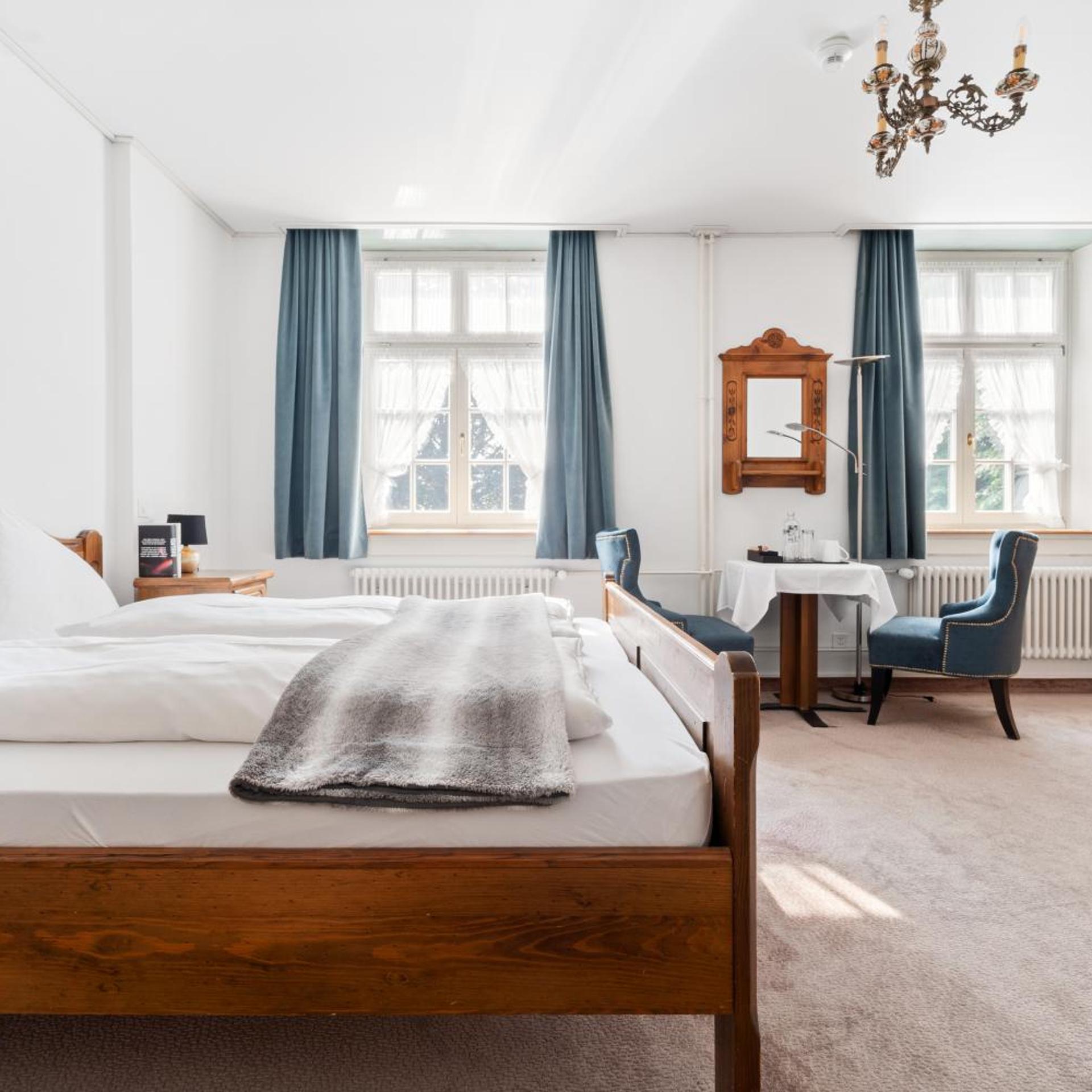 Castle, Double Bed