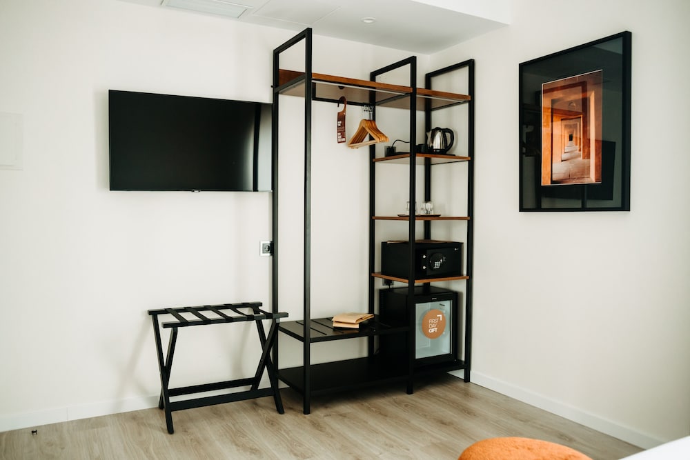 Next Level Premium Hotel 52/60