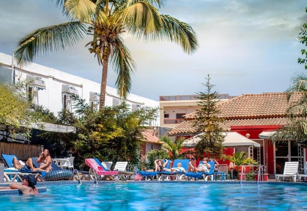 Seaview Garden Hotel 39/47
