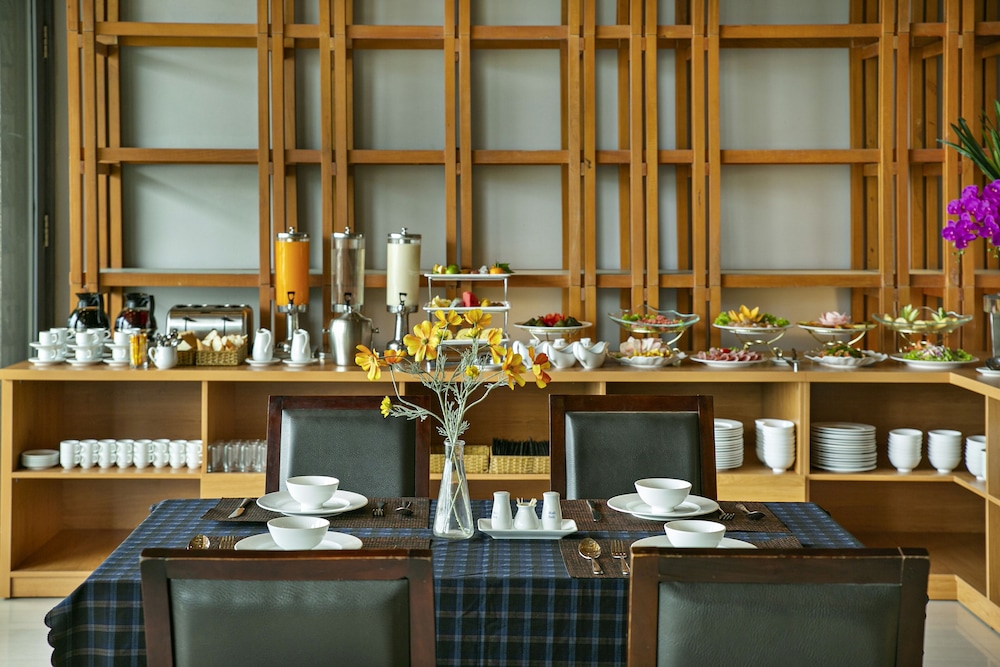 Danang Bay Hotel 50/58