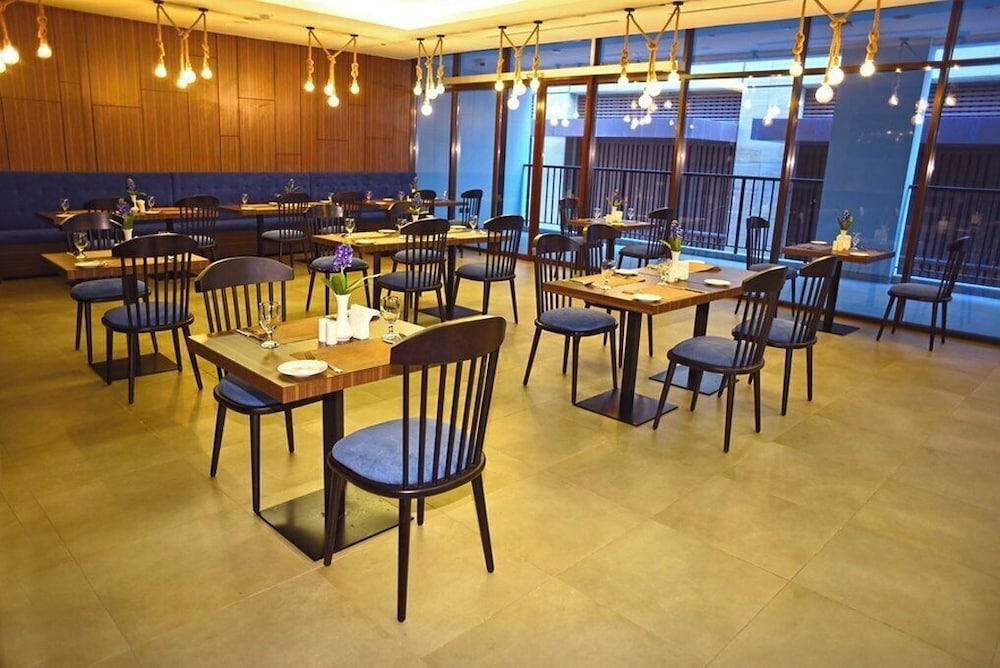 Kingsgate Al Jadaf by Millennium Hotels 30/44