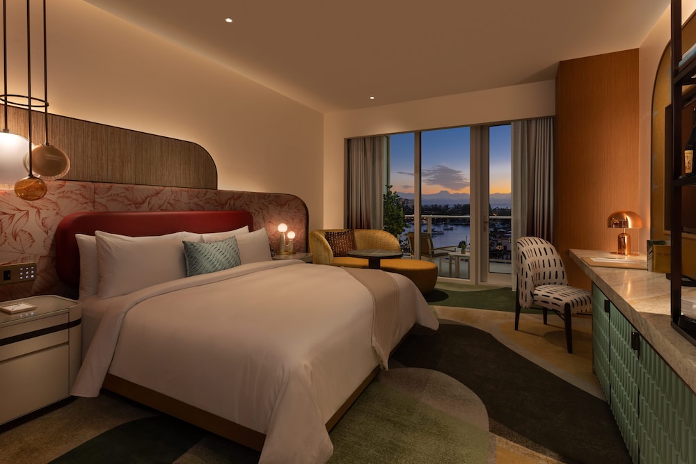 Standard, King Bed, Partial View