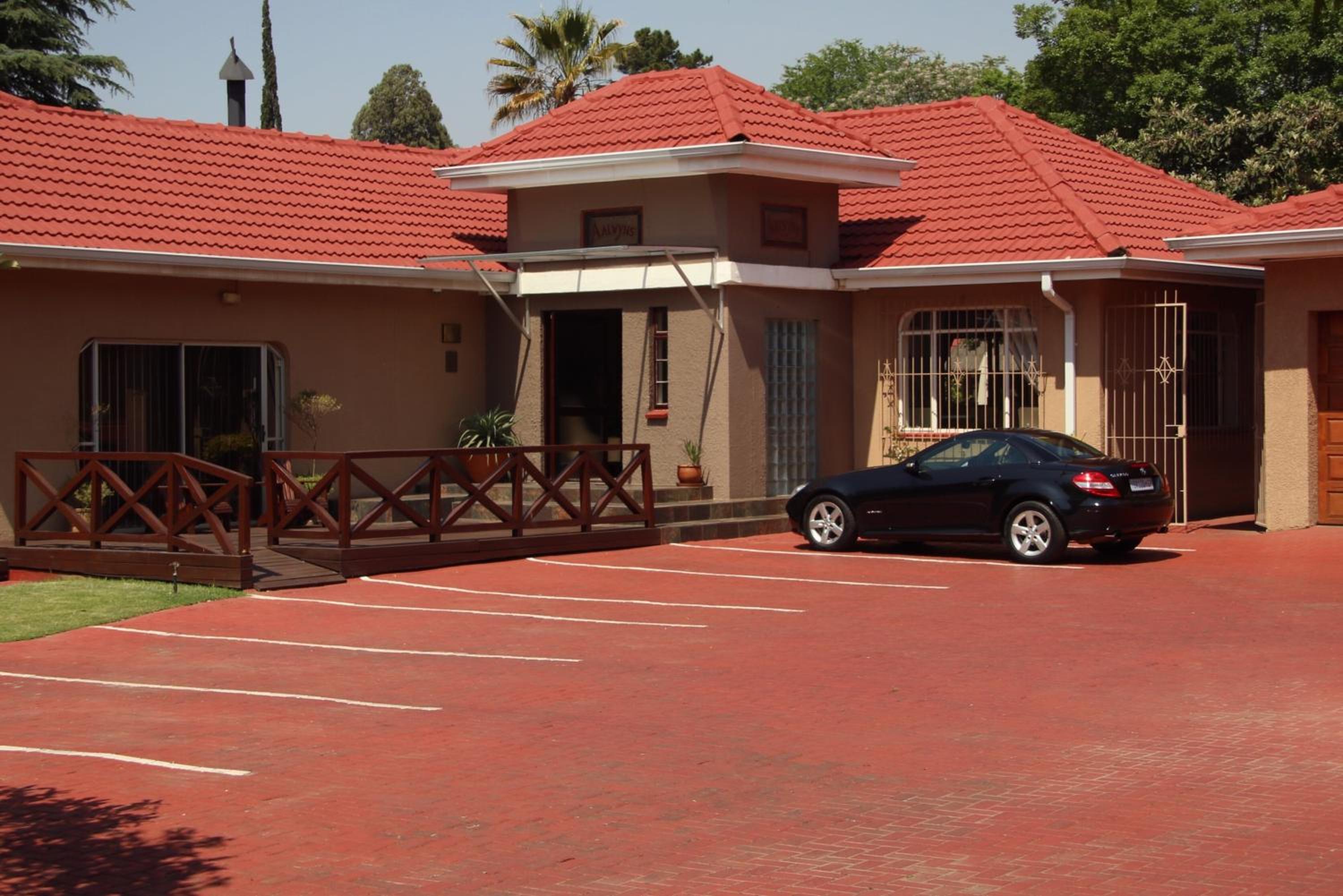 Aalwyns Guesthouse 10/14