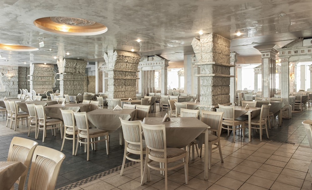 Chaika Beach Resort 25/50