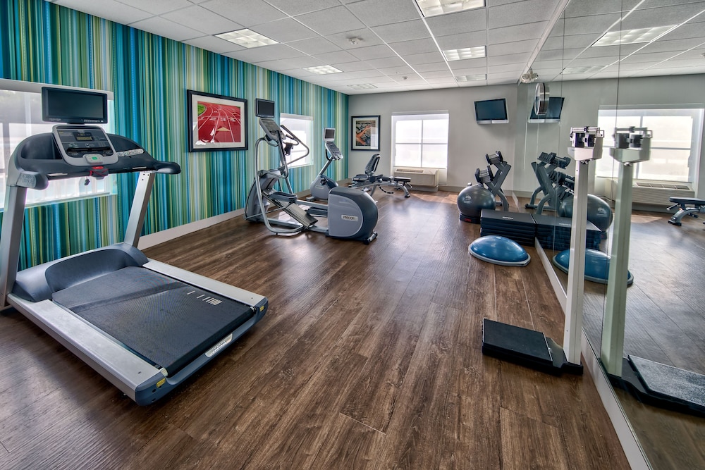 Holiday Inn Express Hotel Suites Cookeville 43/73