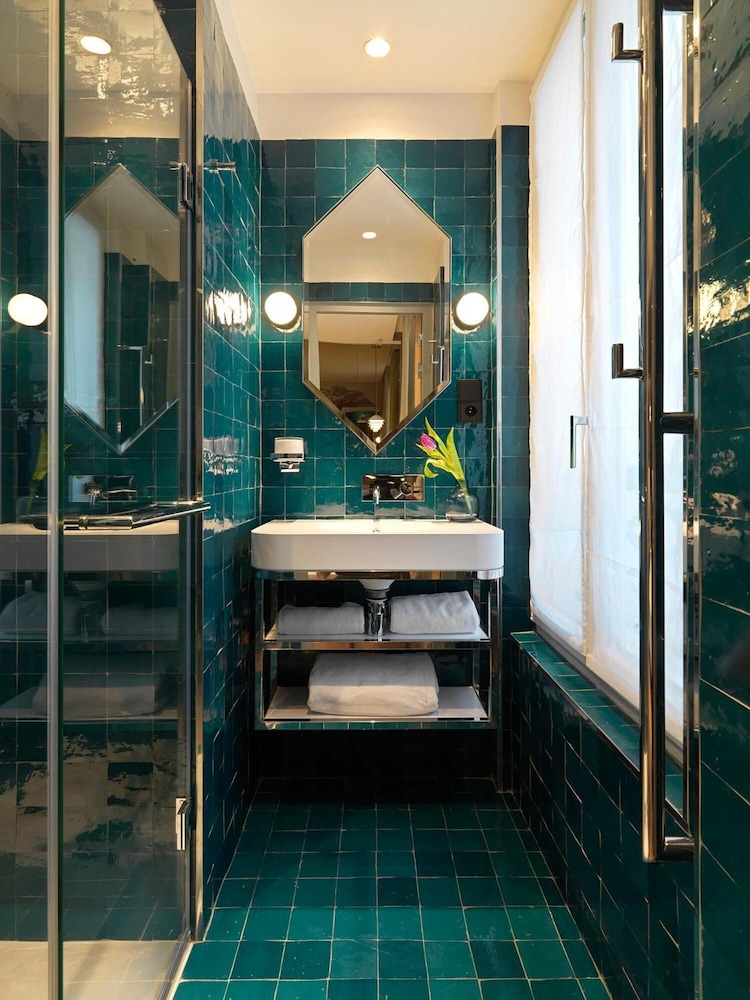 Le Katorze Hotel 27/29
