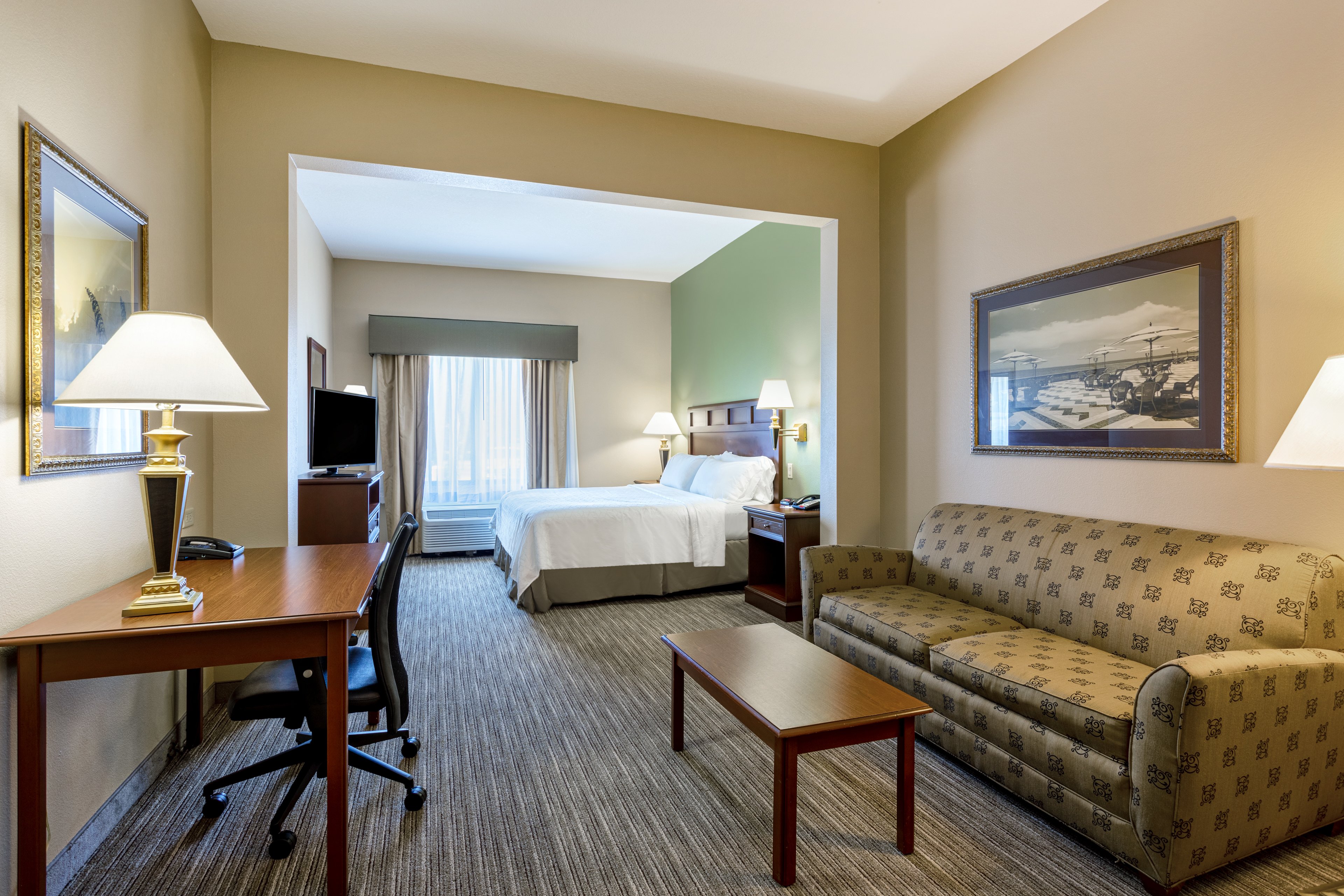 Holiday Inn Express & Suites Bradenton East-Lakewood Ranch 31/50