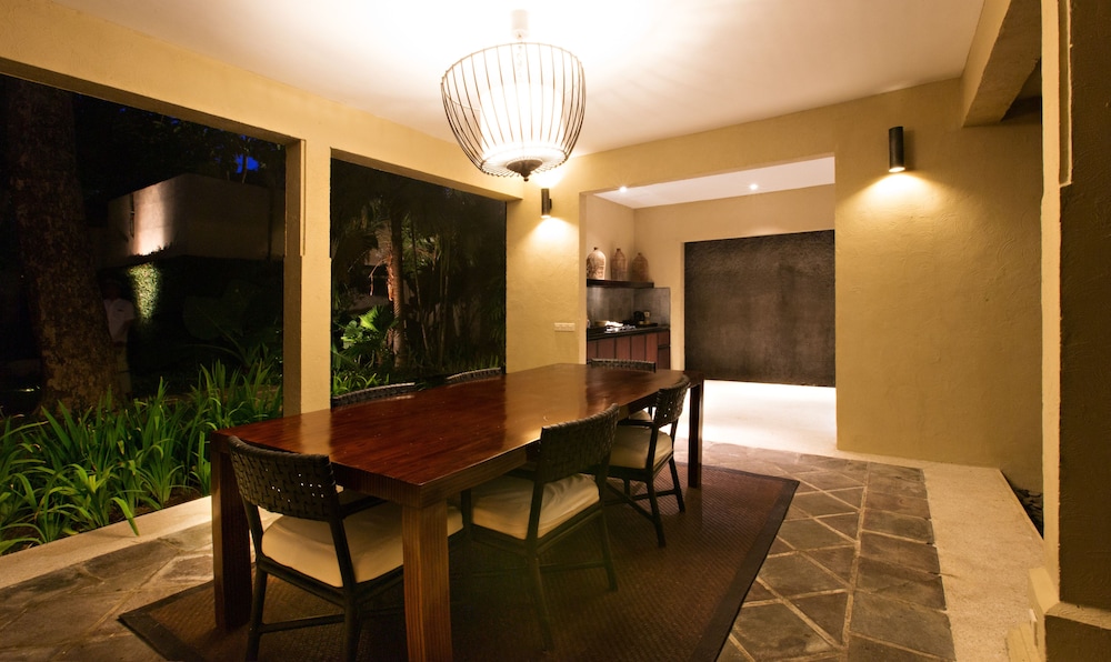 Kayumanis Sanur Private Villa and Spa 53/69
