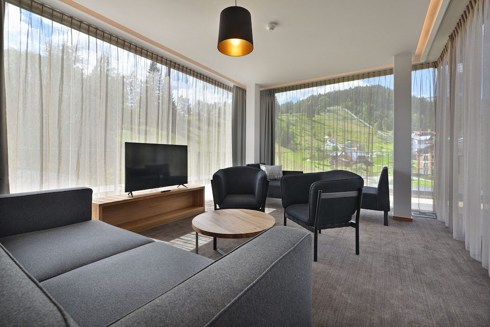 Grand Hotel Hradec 30/50