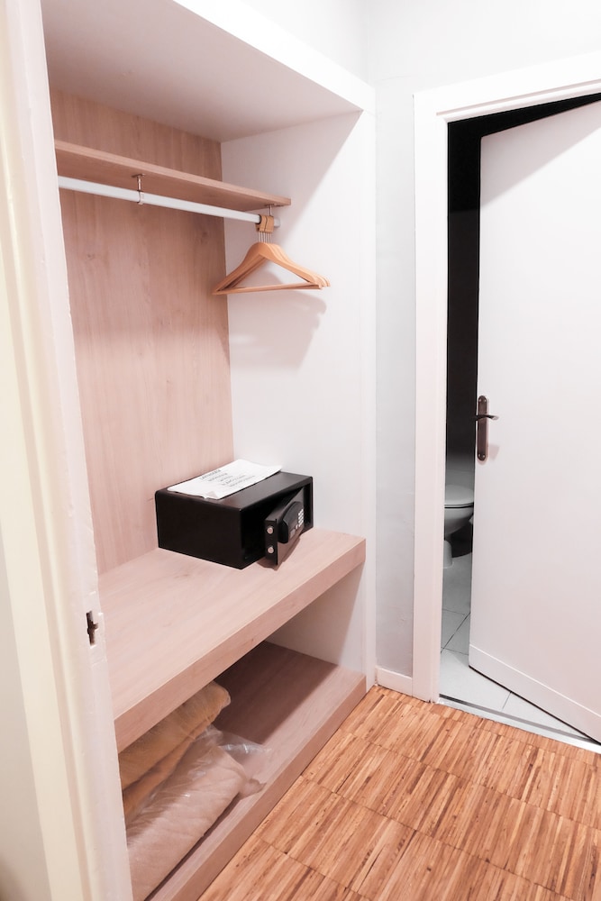 غرفة أساسية بسرير مزدوج، Subur Hotel Sitges 6/6
