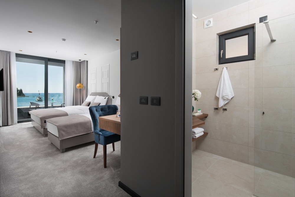 Delfin Hotel 32/32