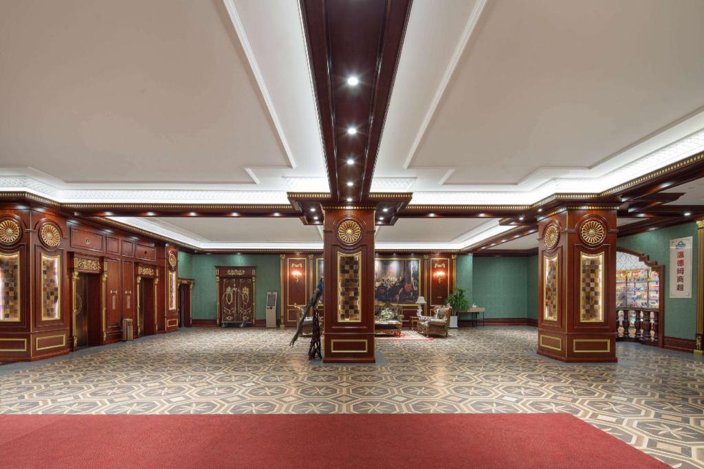Days Inn by Wyndham Harbin Qunli 8/33
