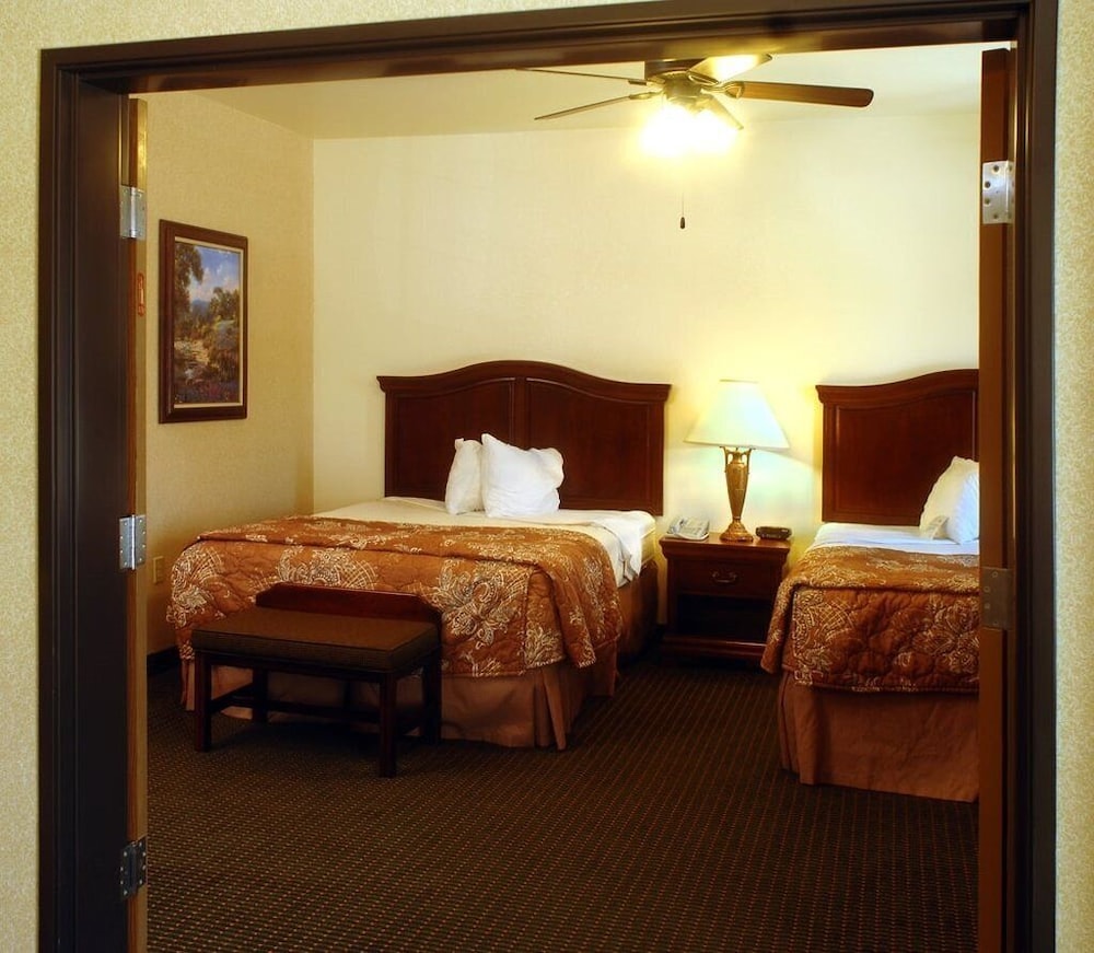 Inn On Barons Creek 18/43