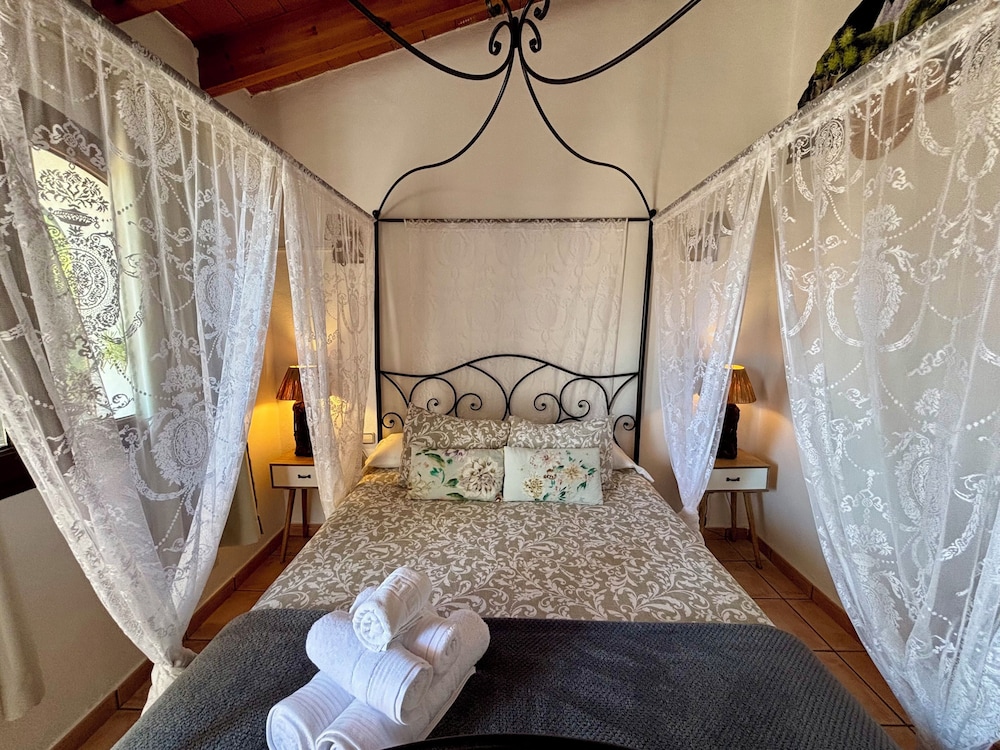 Comfort, Queen Bed, Balcony