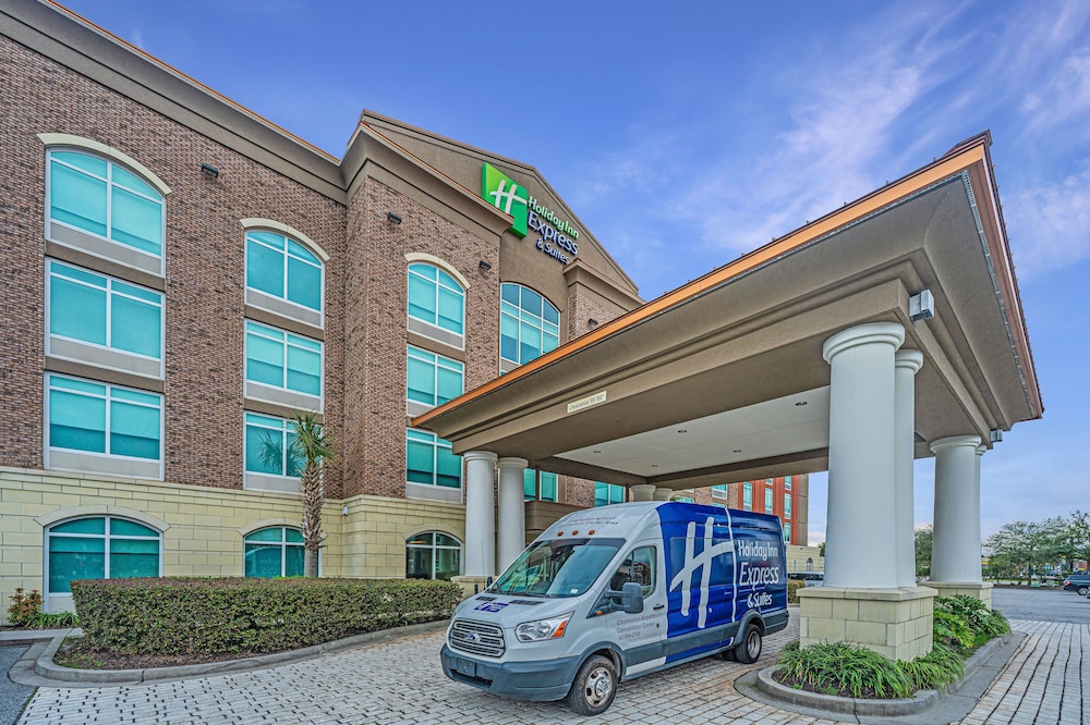 Holiday Inn Express Hotel And Suites Charleston Arpt Conv Ctr Area 64/67
