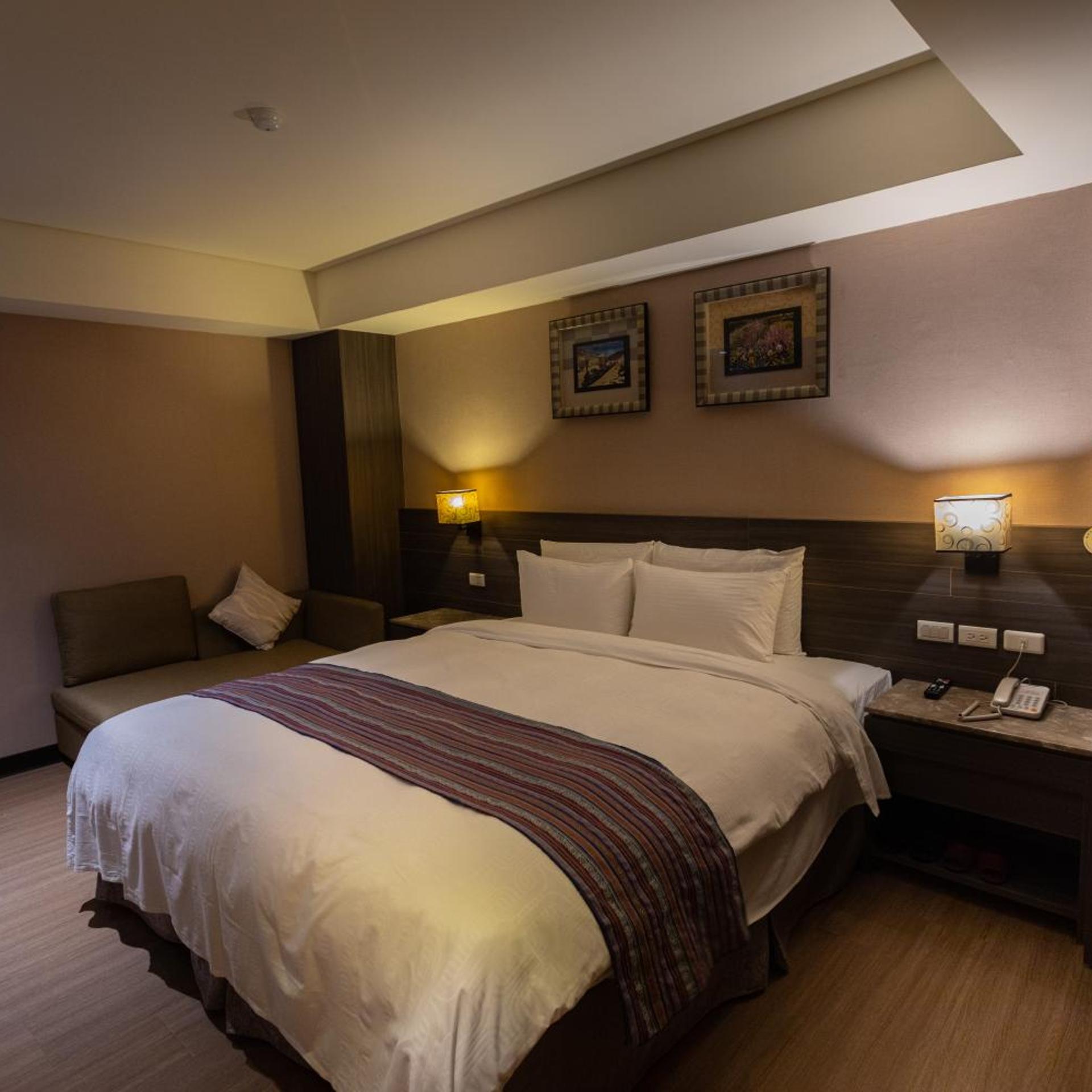 Royal Guest Hotel 19/41