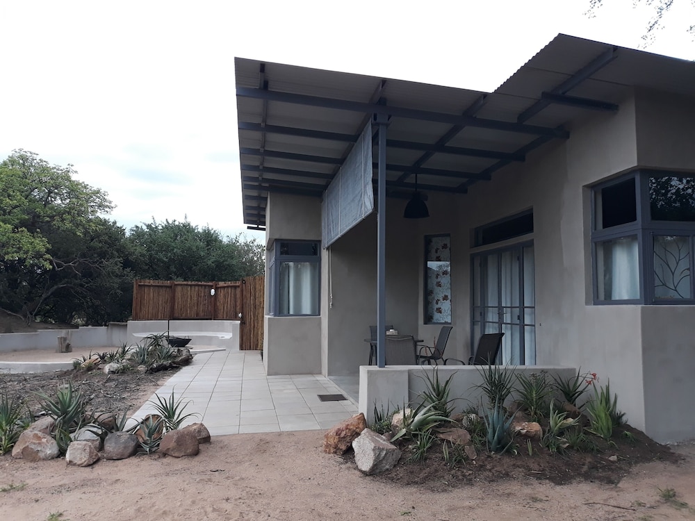 24 Degrees Self-Catering 3/44