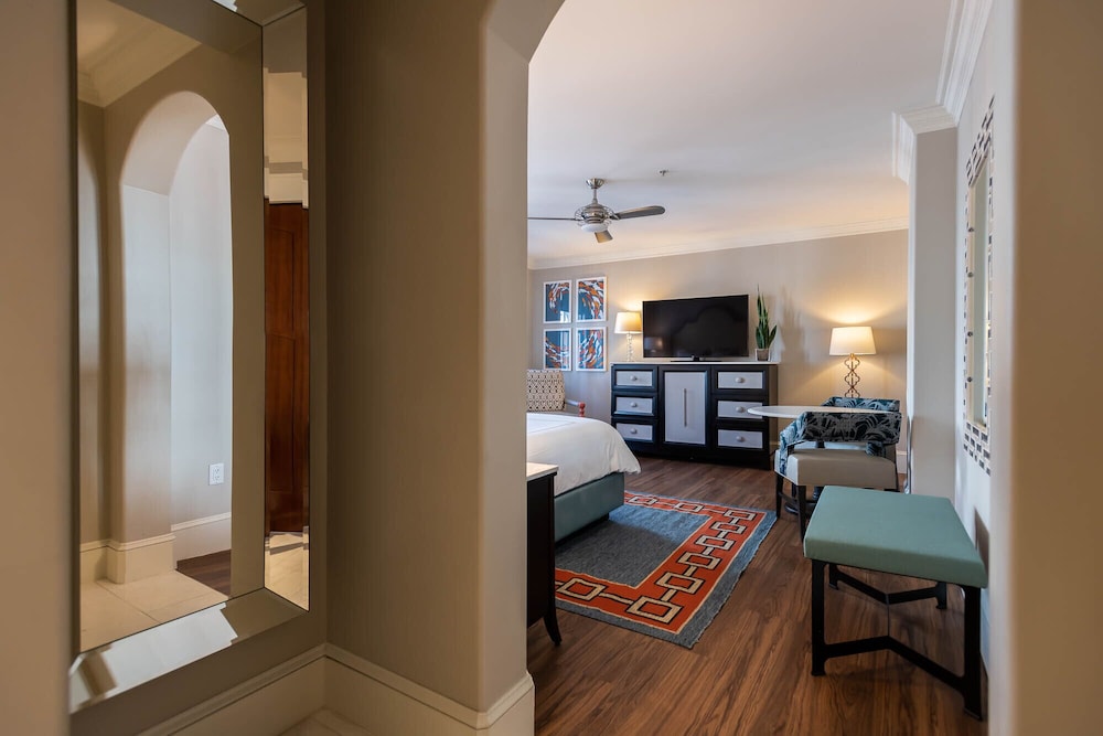 The Pearl Hotel 25/44