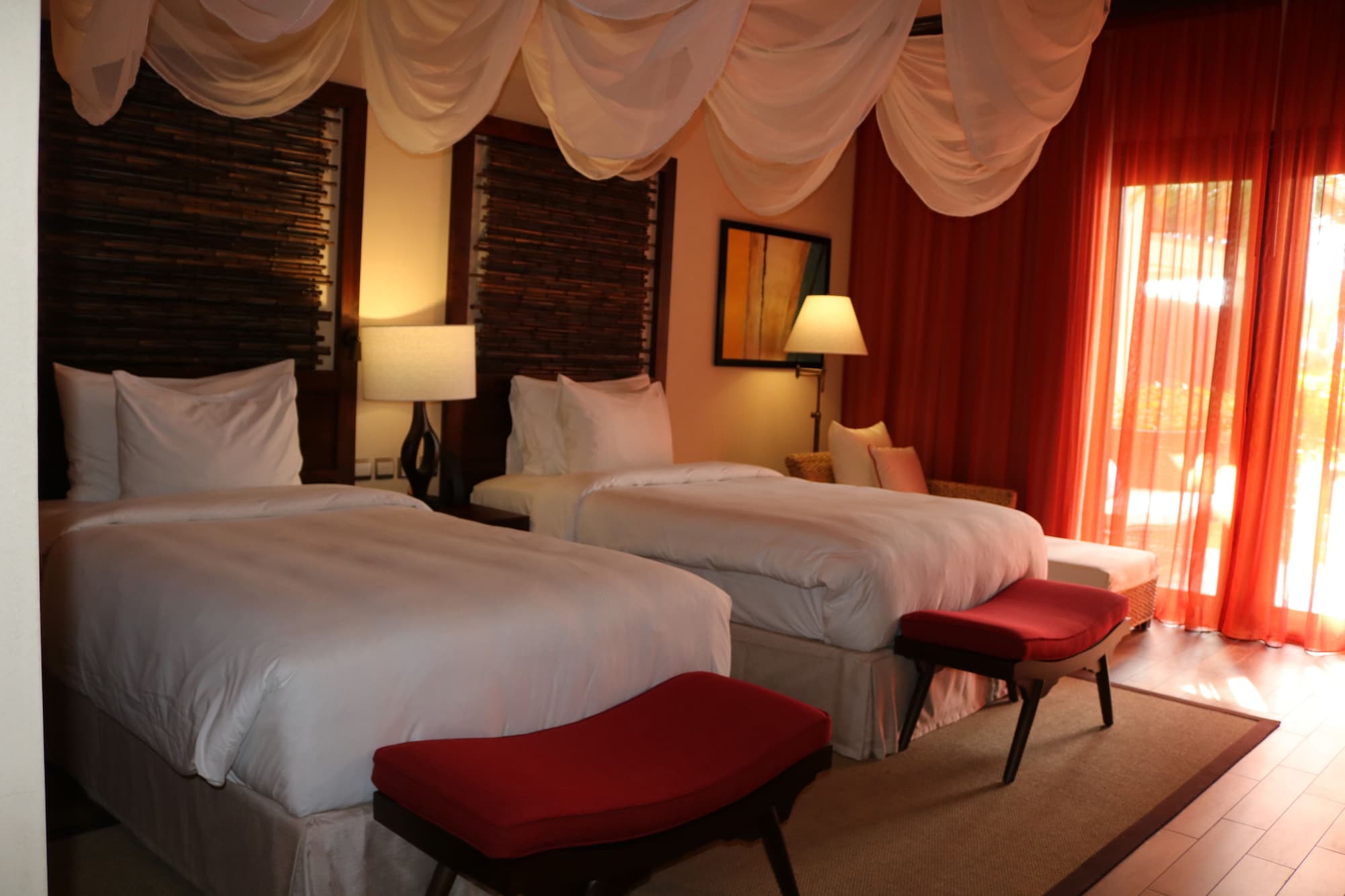SUITE, TWIN BEDS, ACCESSIBLE