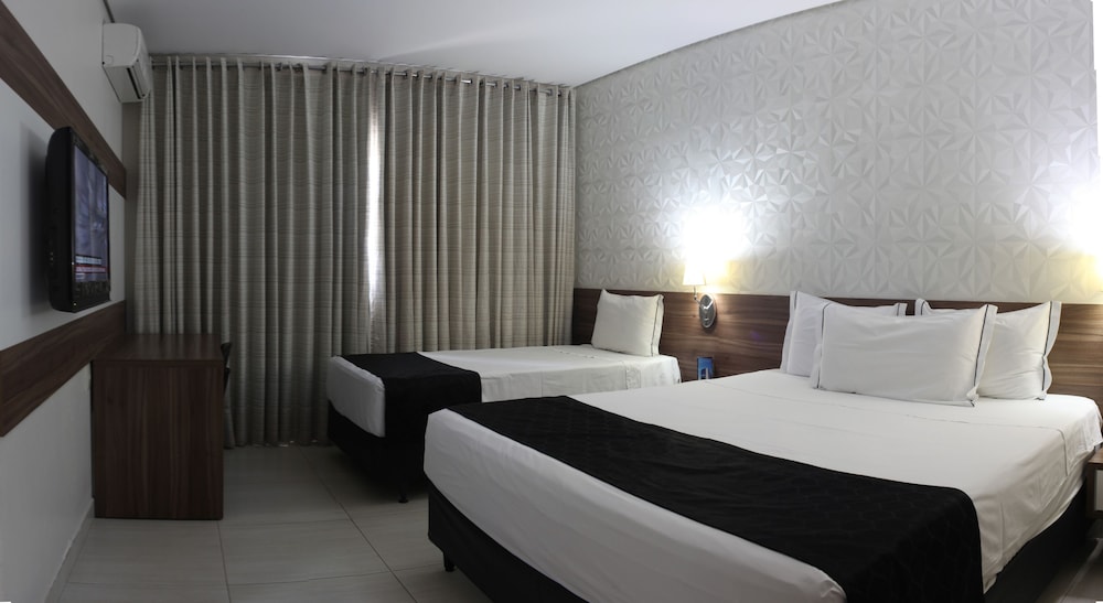 D Luca Hotel 13/39