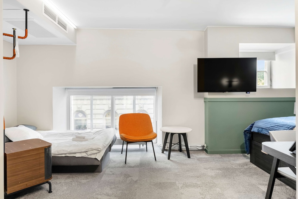 Best Western Hotel At 108 46/58