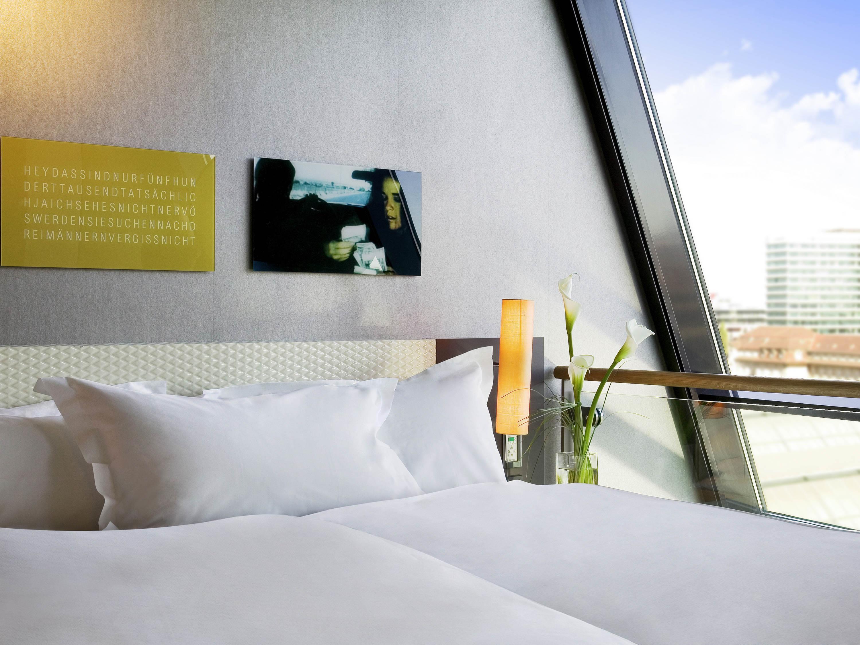 DUPLEX, JUNIOR SUITE, DOUBLE OR TWIN BED, MOUNTAIN OR CITY VIEW