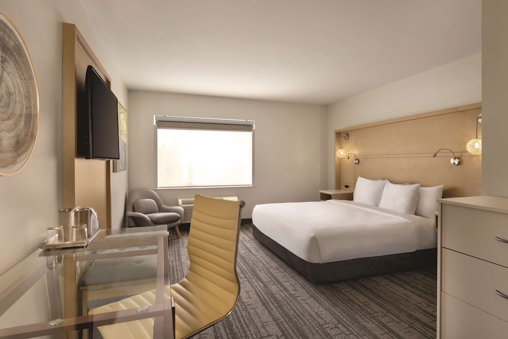 Radisson Hotel Atlanta Airport 14/42